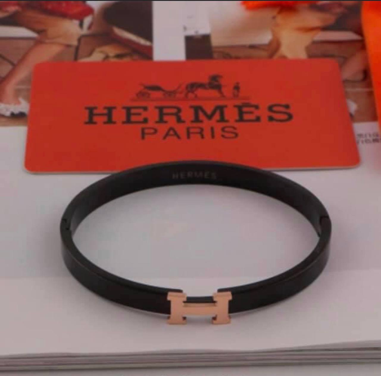 Cartier Cartier C de Cartier 手镯/手链 | MzJewel