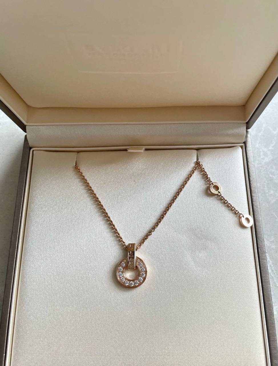 Van Cleef & Arpels Sweet Alhambra 耳环