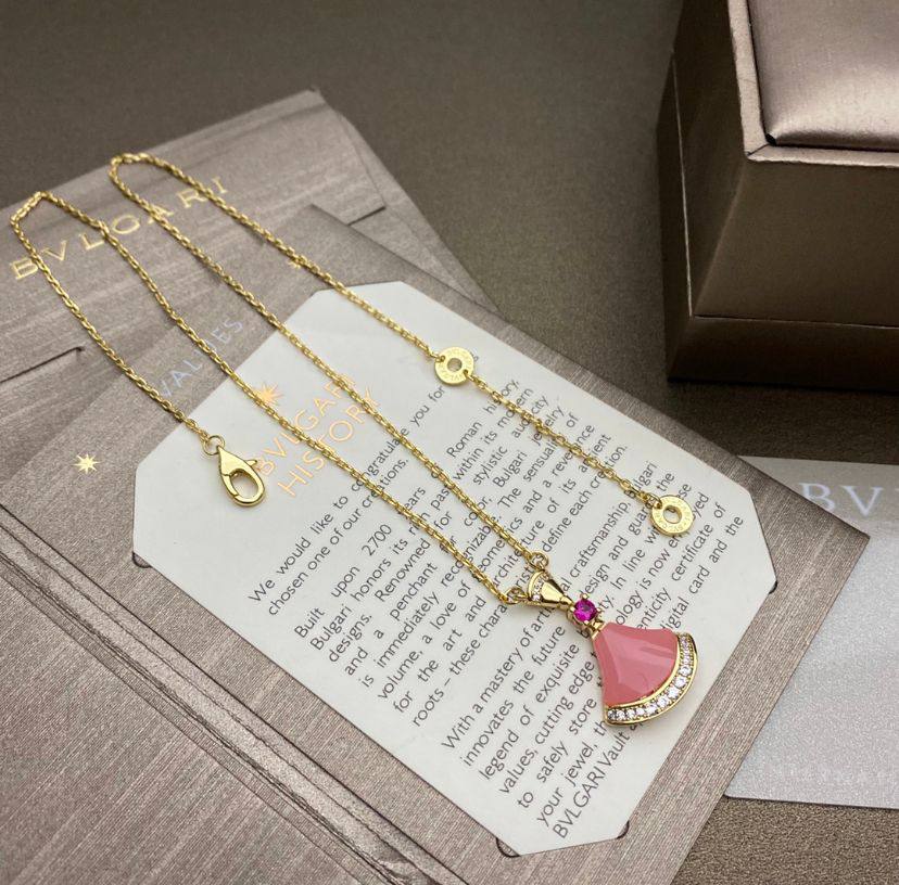 Van Cleef & Arpels Perlée 戒指