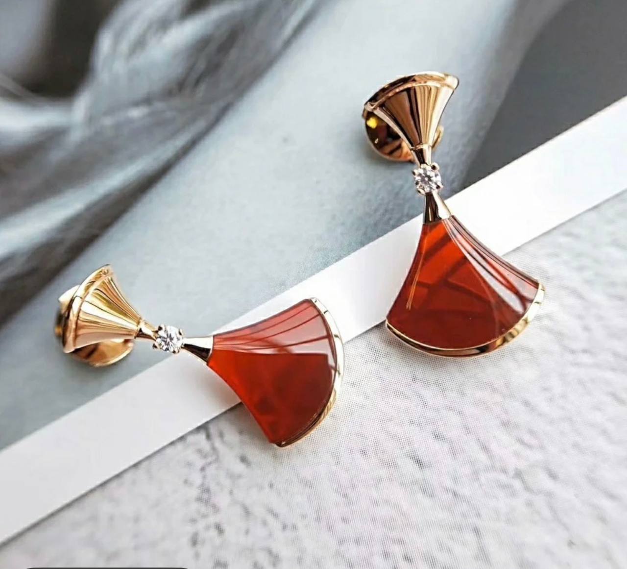 Chanel Chanel Camélia 手镯/手链 | MzJewel